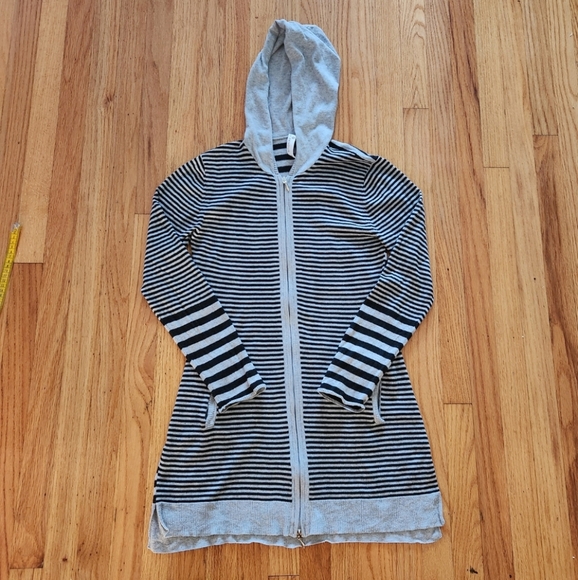 Indigenous Organic Cotton Striped Long Sweater Size Medium - Picture 3 of 9